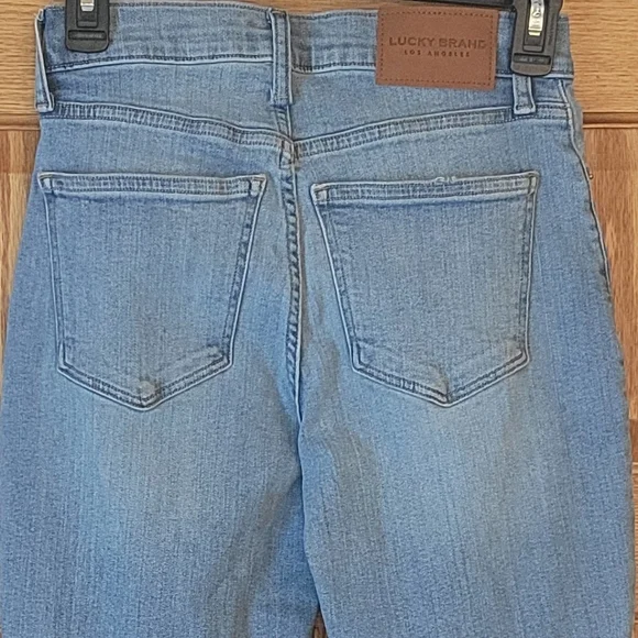 Lucky Brand Jeans - Picture 4 of 5